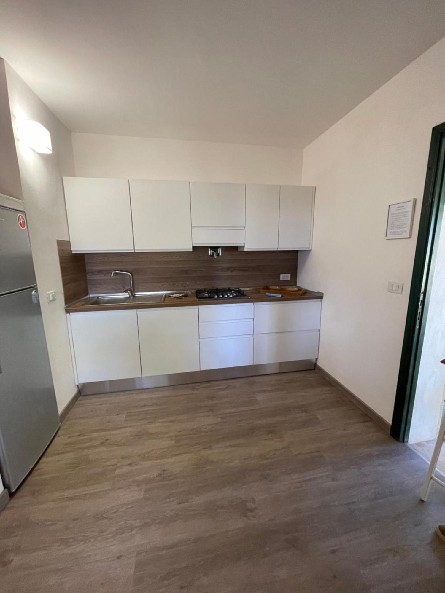 Appartamenti In Villa Senia 法维尼亚纳 外观 照片