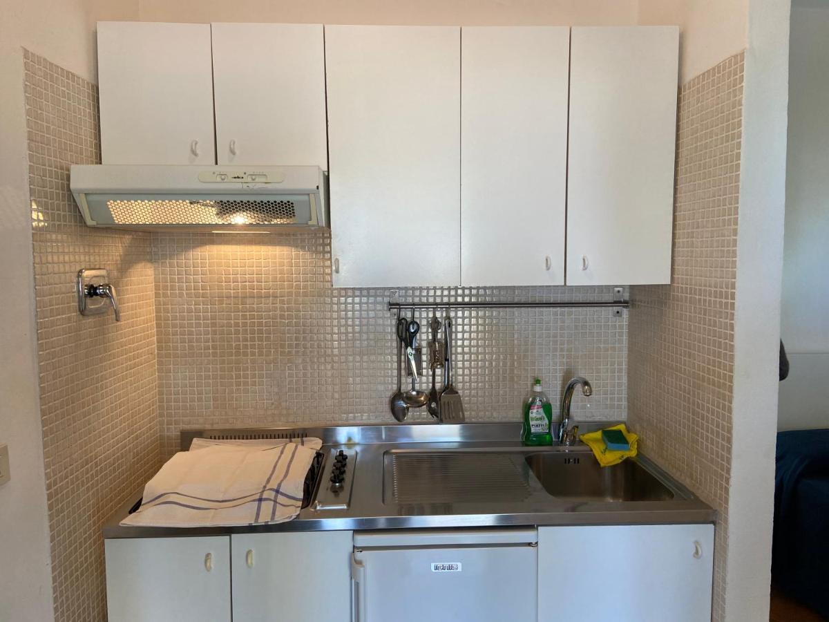 Appartamenti In Villa Senia 法维尼亚纳 外观 照片