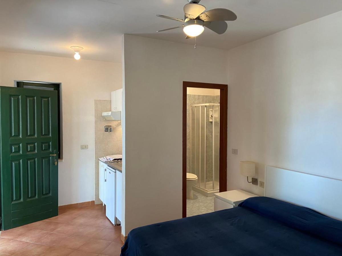 Appartamenti In Villa Senia 法维尼亚纳 外观 照片